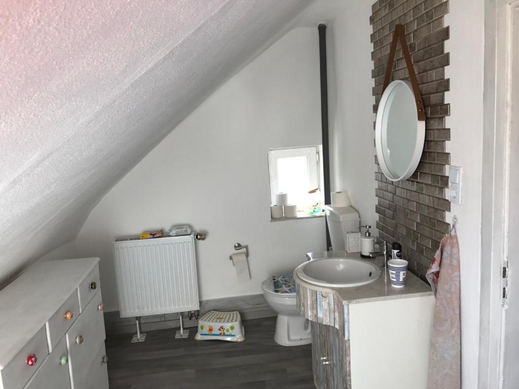 Ferienwohnung Im Einfamilienhaus, Automobil Und Robert Schumann Stadt Zwickau Luaran gambar